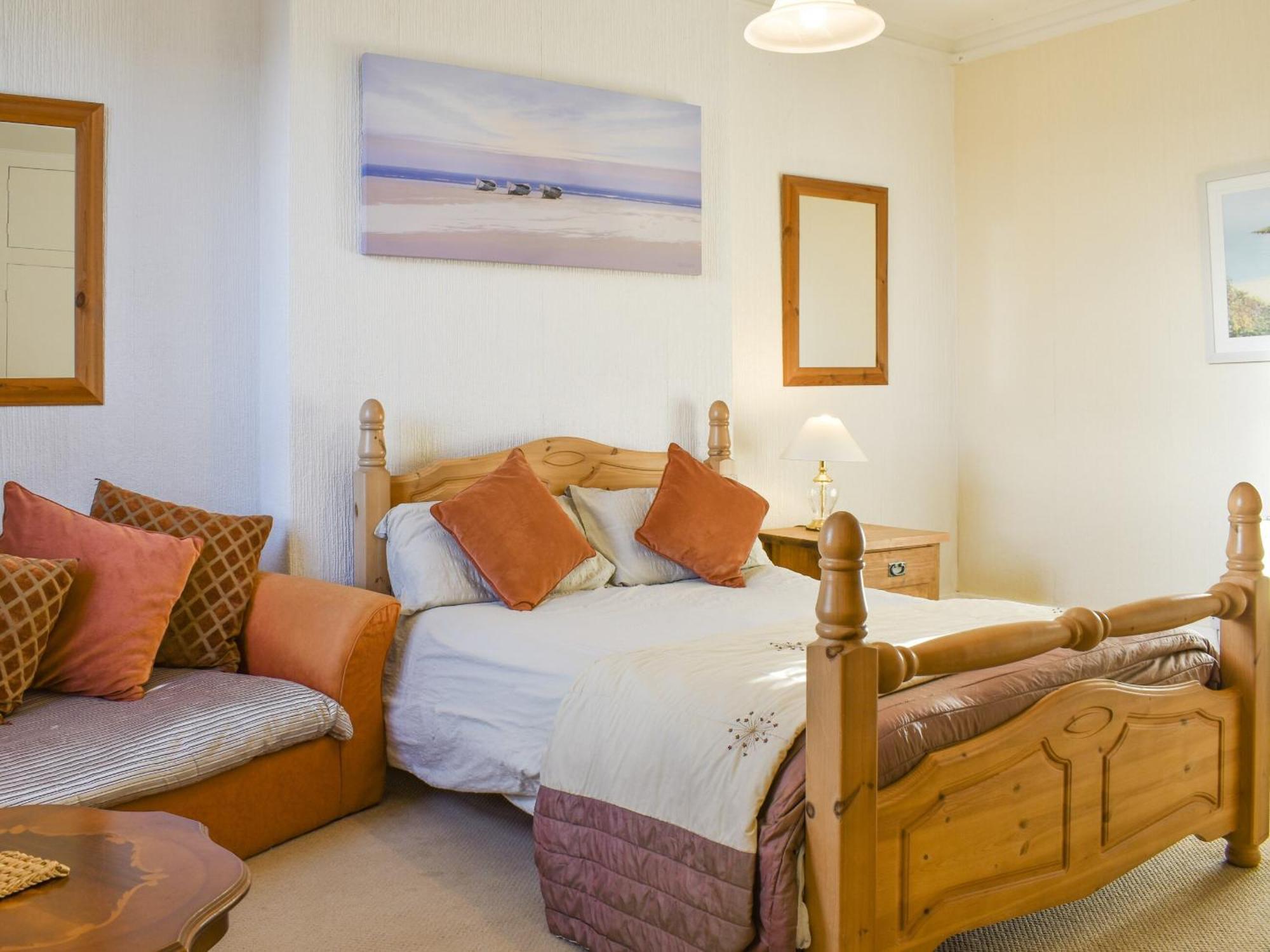 Seasider Villa Whitby Bagian luar foto